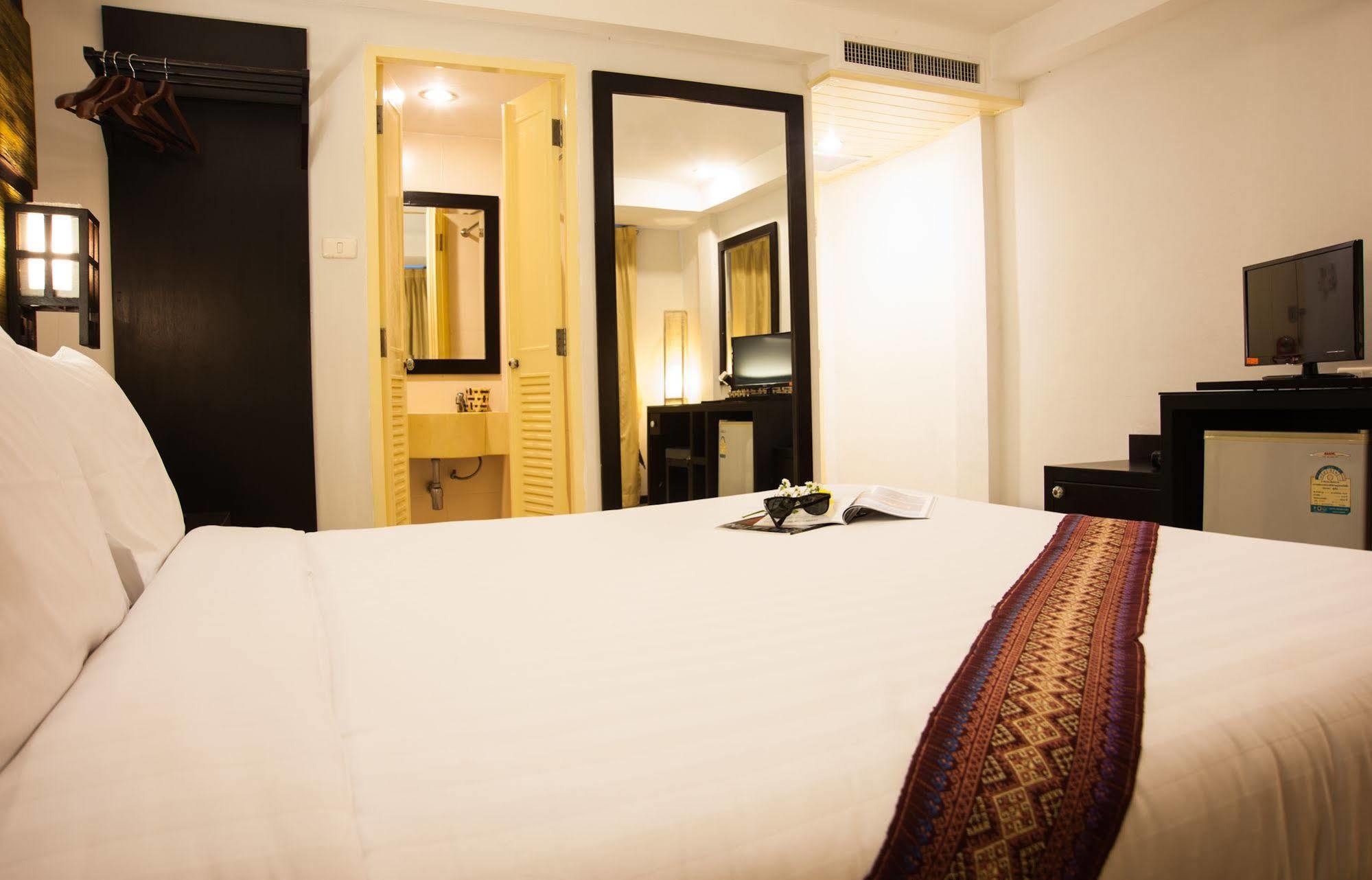 Crystal Inn Phuket Luaran gambar