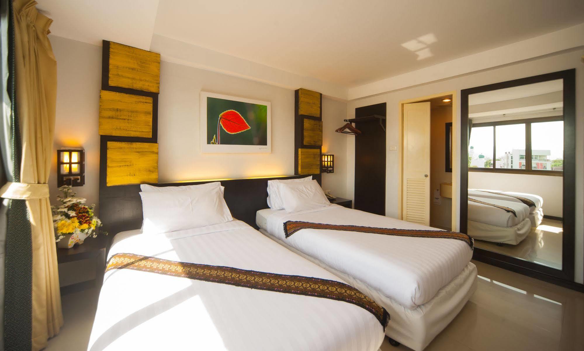 Crystal Inn Phuket Luaran gambar
